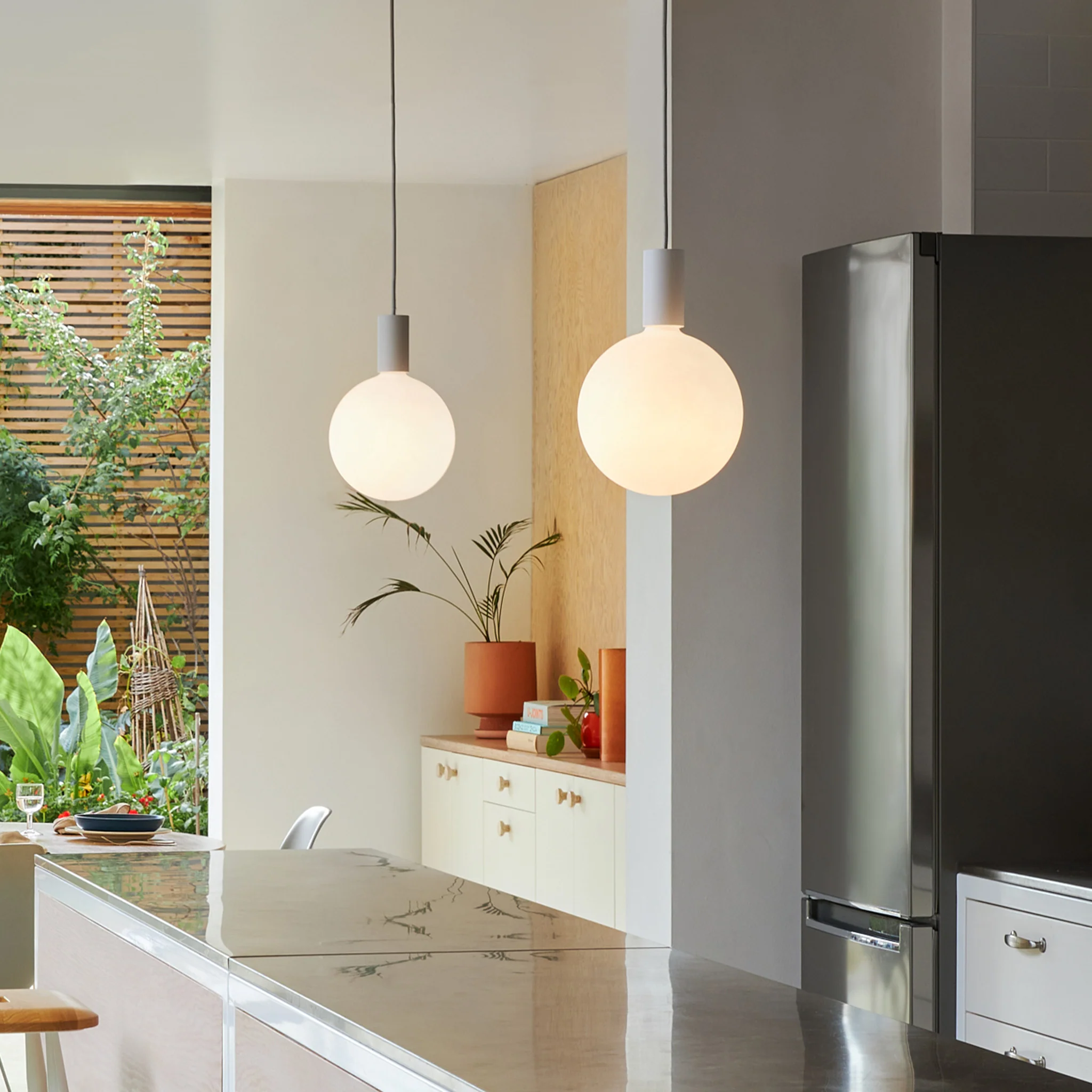 Alumina Single Pendant + Sphere V - Image 5