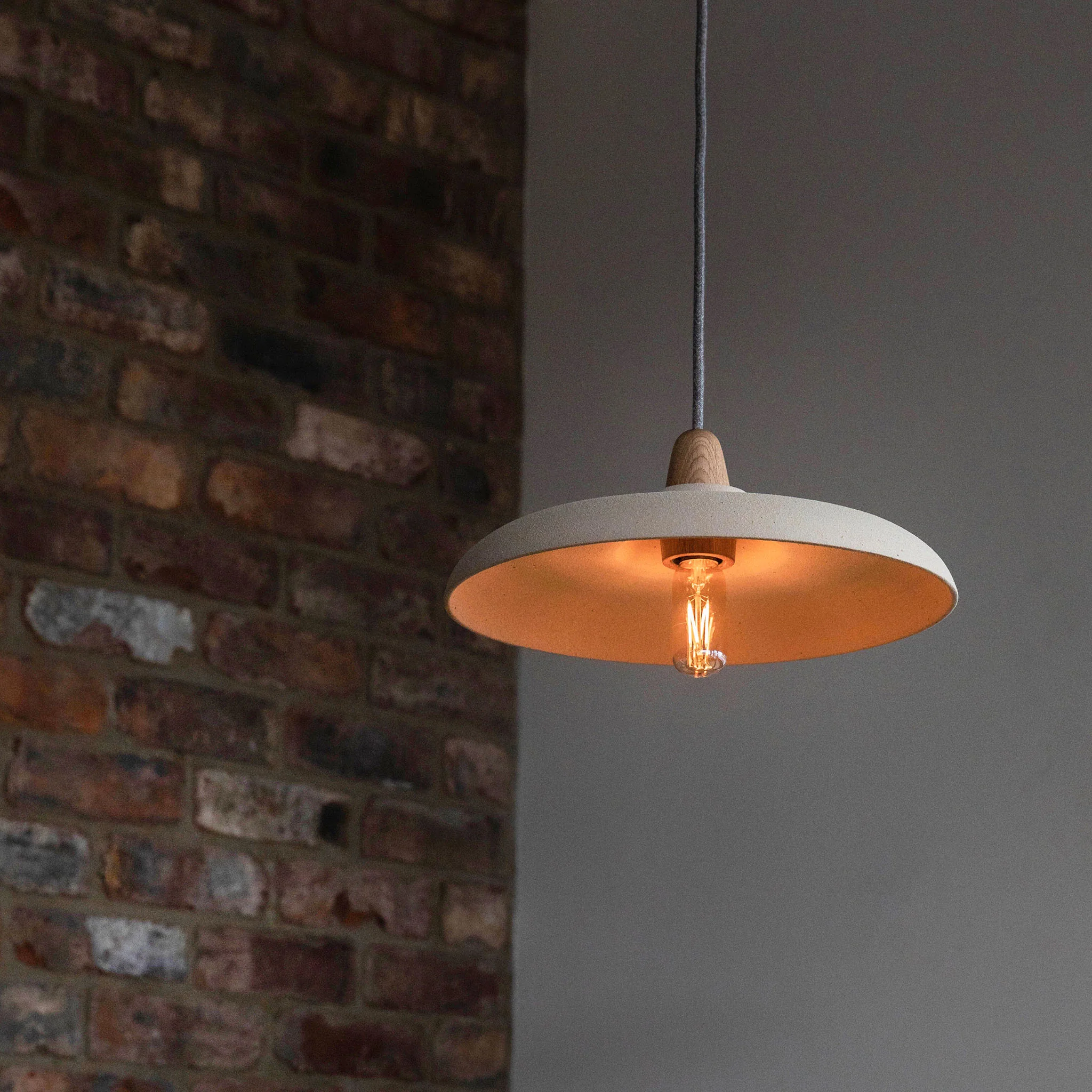Lurra E26 LED Bulb - Image 3