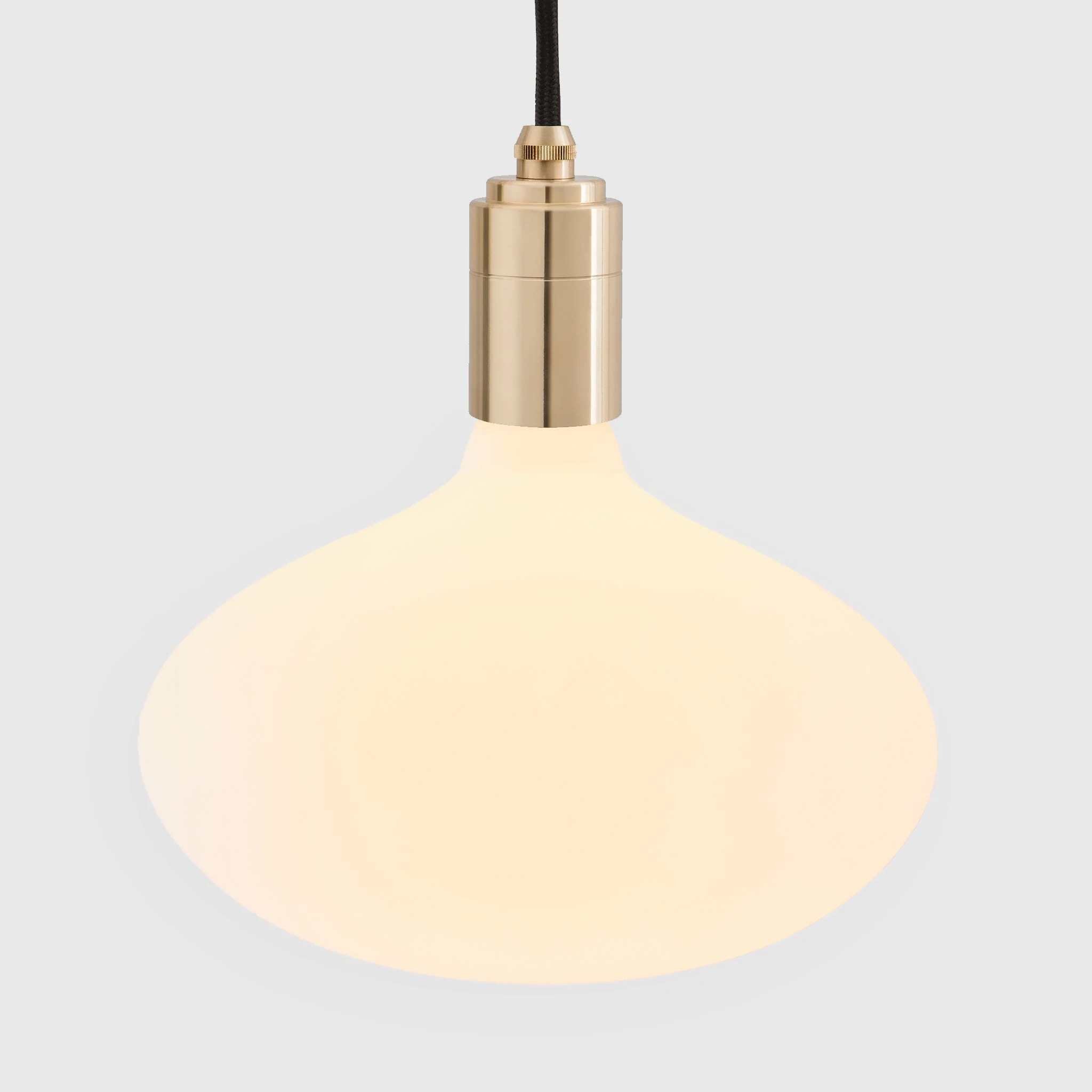 Oval II Plug-In Pendant in Brass - Image 7