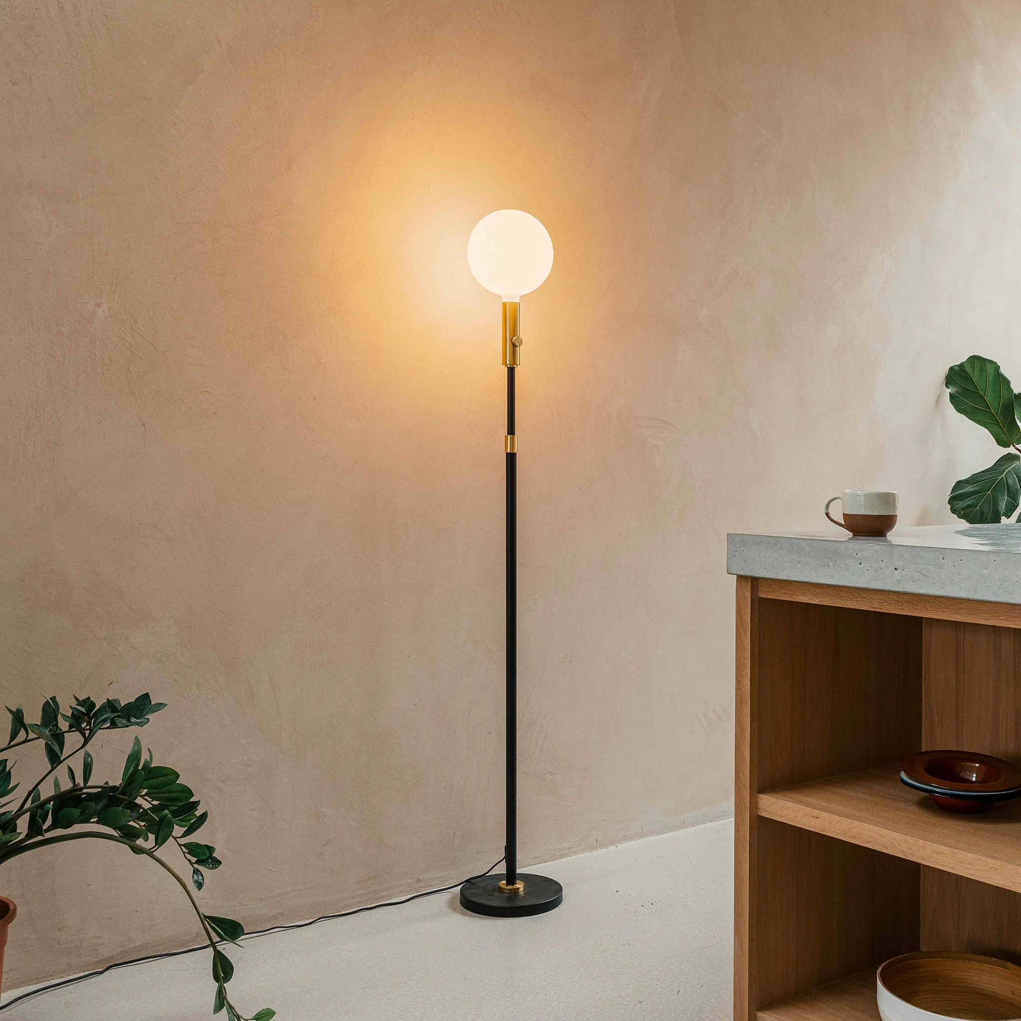 Poise Adjustable Floor Lamp in Brass + Sphere V - Image 4