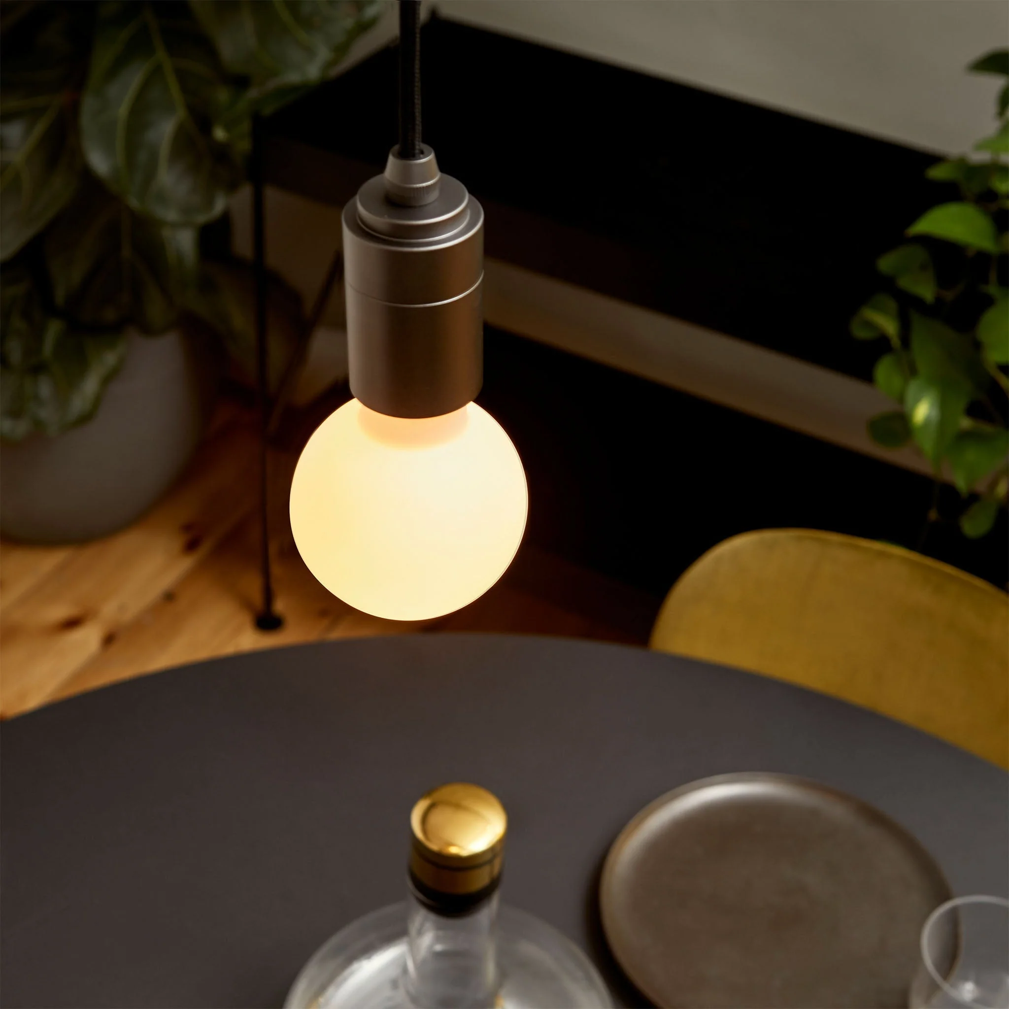 Sphere II E26 Dim-to-Warm LED Bulb - Image 4