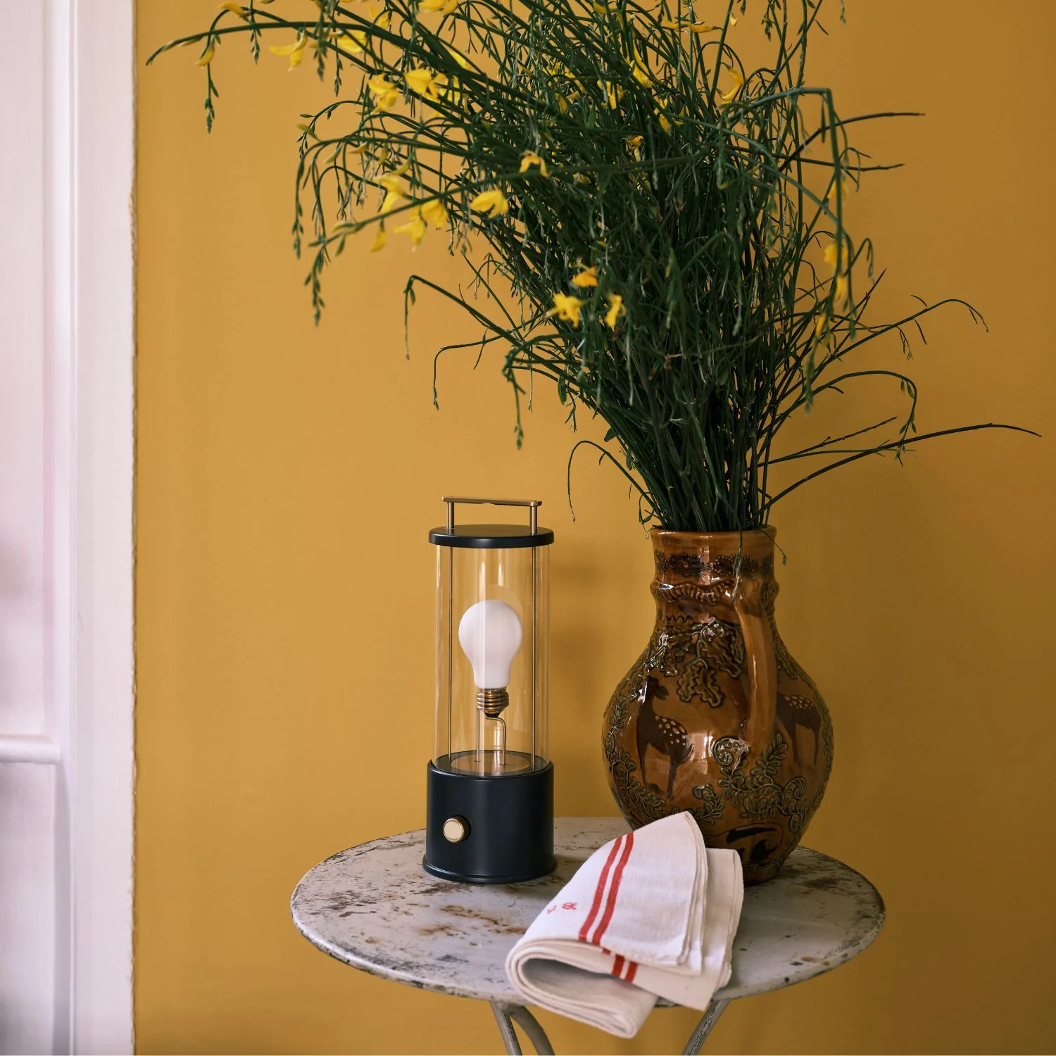 The Muse Portable Lamp in Hackles Black - Image 4