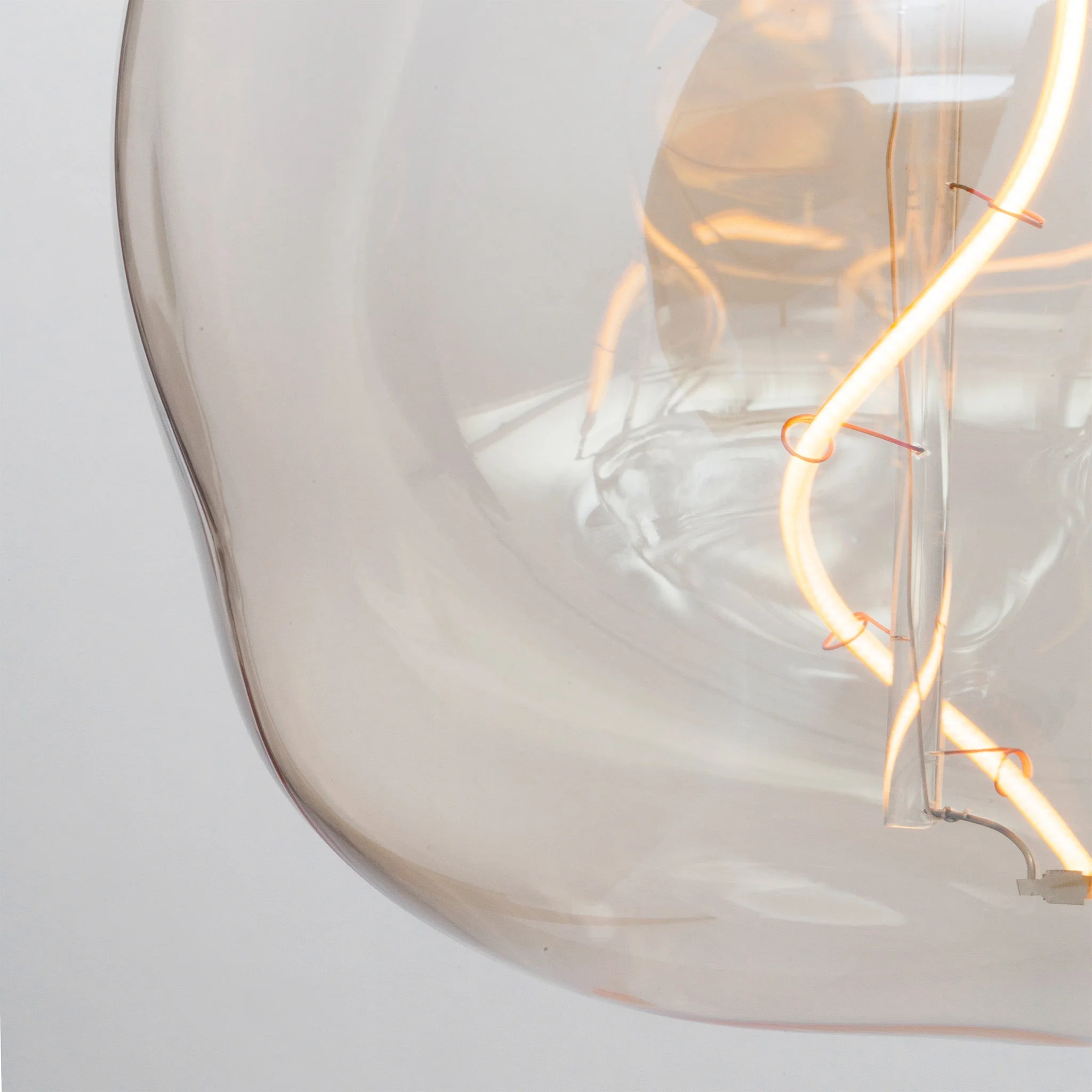 Voronoi I E26 LED Bulb - Image 6